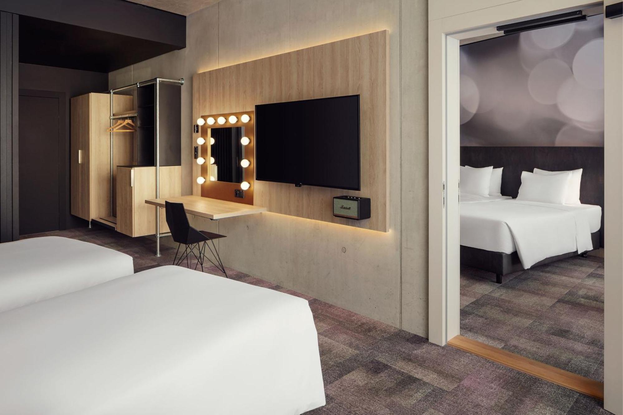 Stages Hotel Prague, A Tribute Portfolio Hotel ภายนอก รูปภาพ